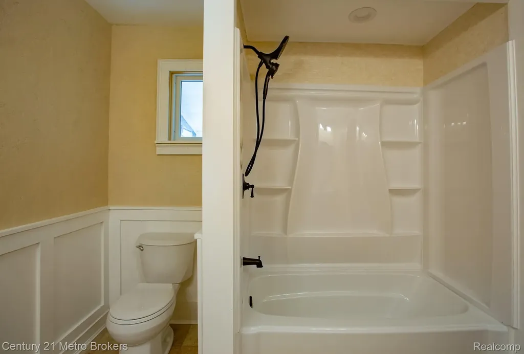5262 Conifer Drive Oregon Township MI 48421