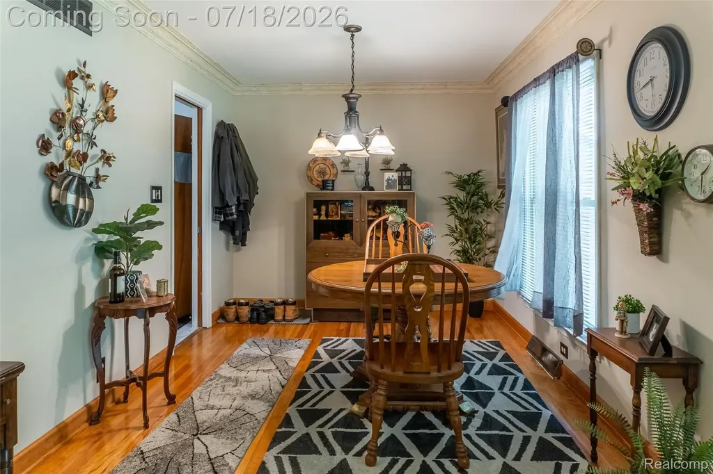 17751 Mayfield Street Livonia City MI 48152