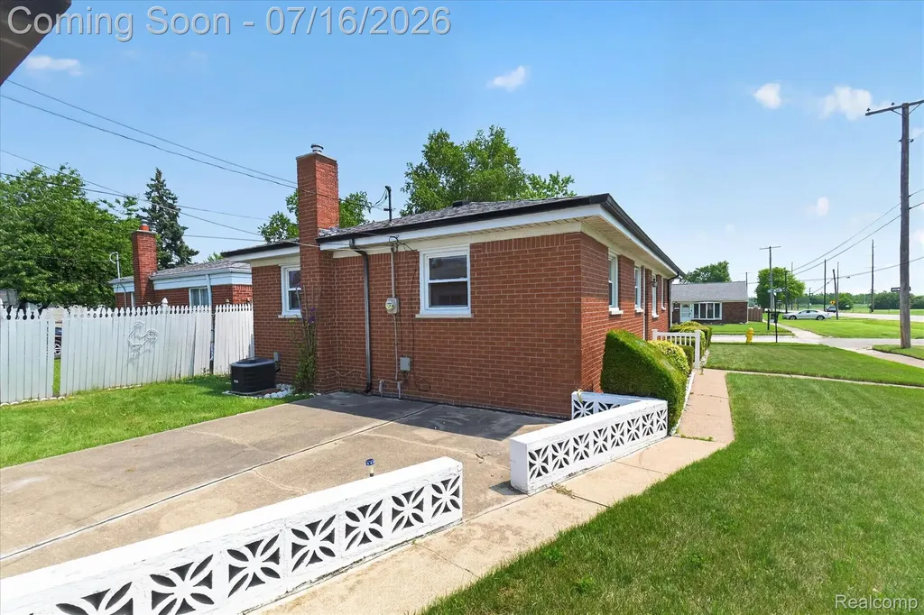 4708 16th Street Wyandotte City MI 48192