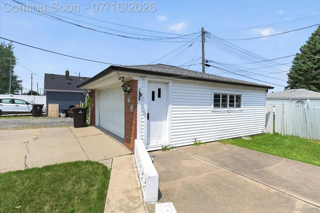 4708 16th Street Wyandotte City MI 48192