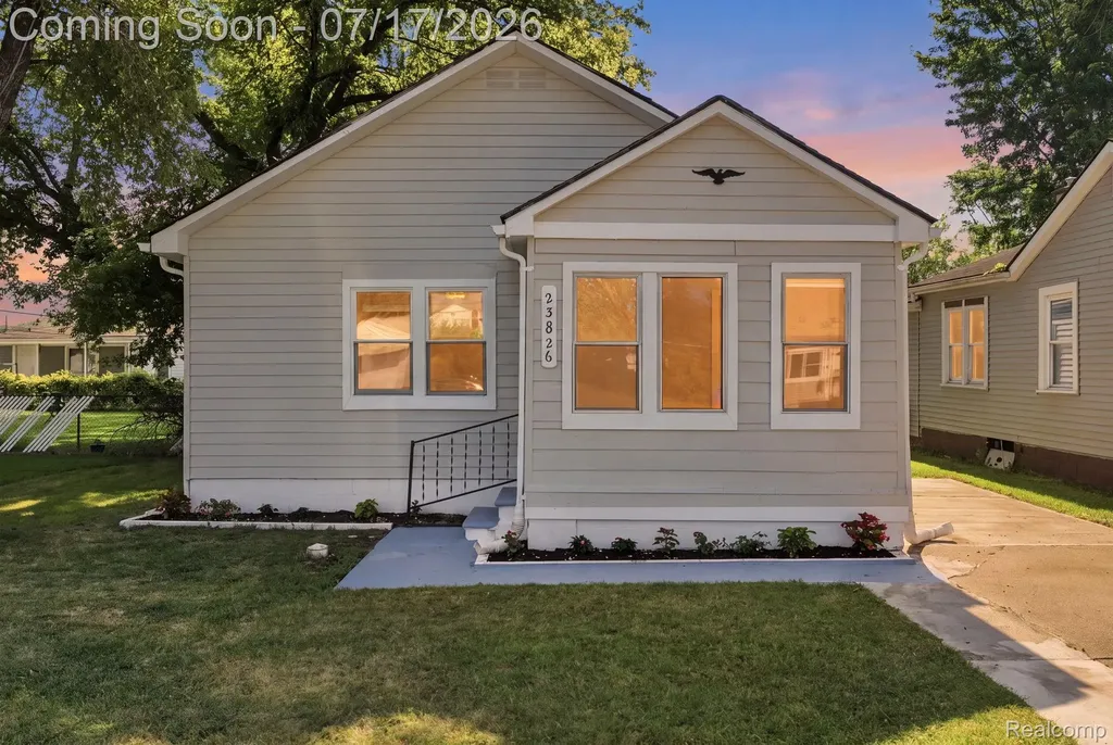 23826 Columbus Avenue Warren City MI 48089
