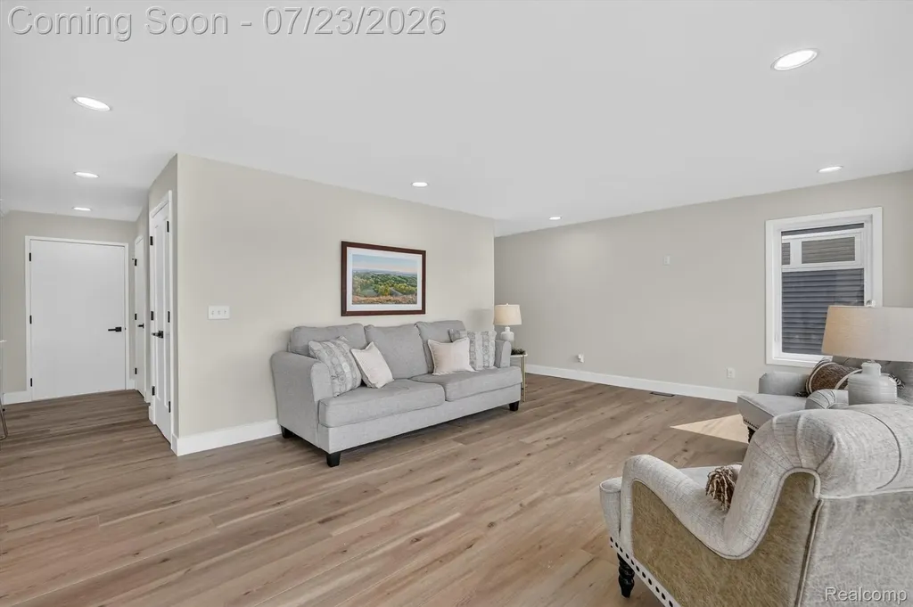 3429 Rolston Road Fenton Charter Township MI 48430
