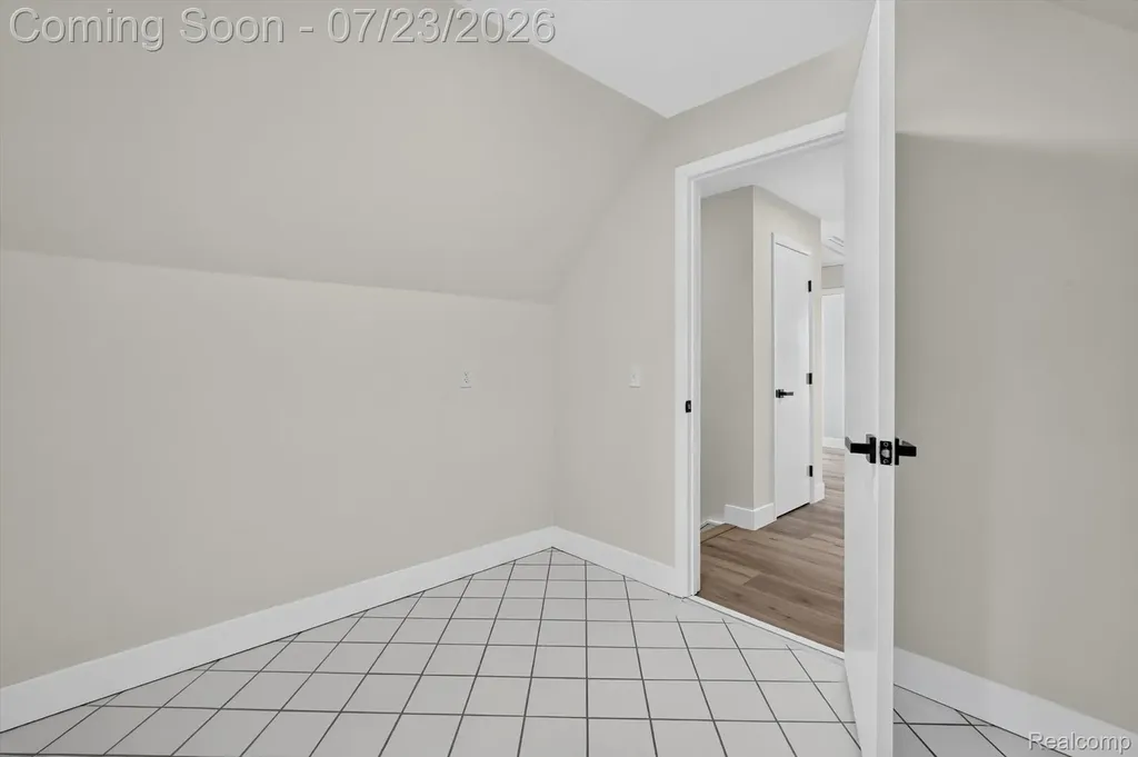 3429 Rolston Road Fenton Charter Township MI 48430