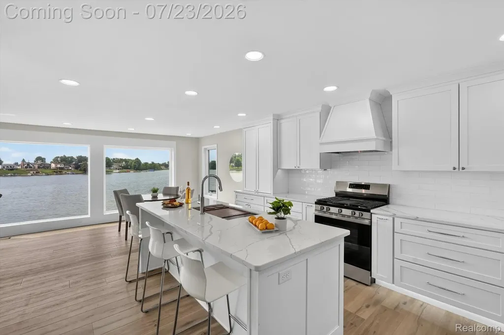 3429 Rolston Road Fenton Charter Township MI 48430