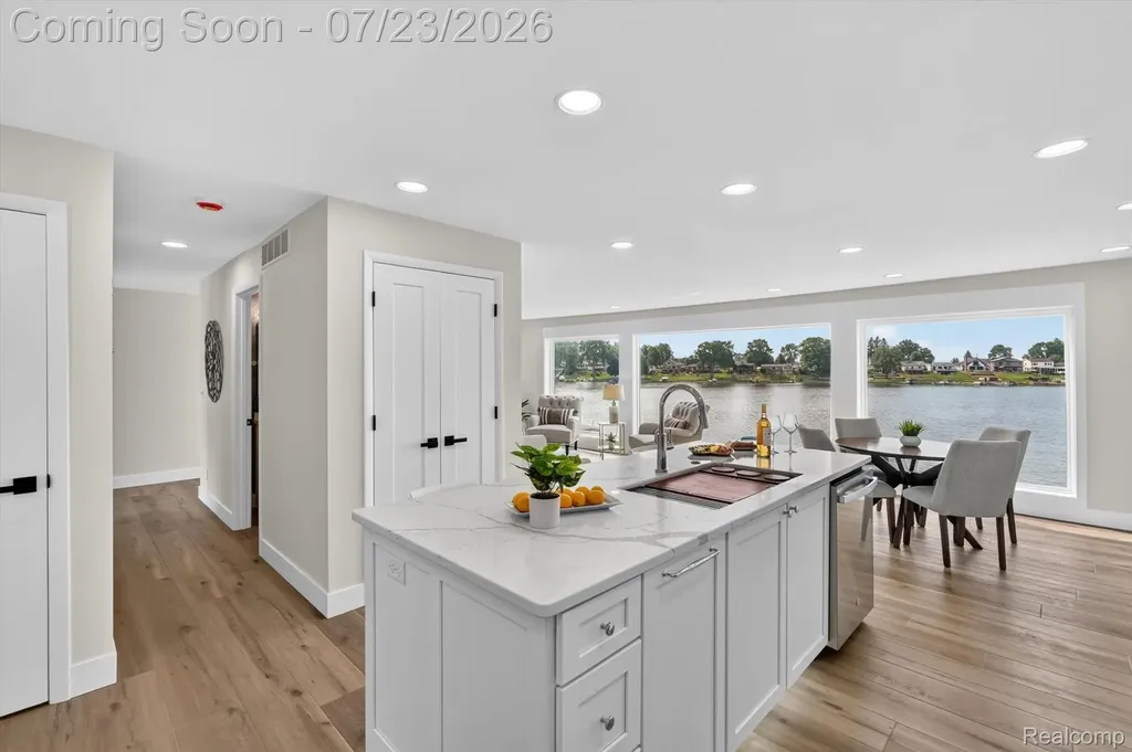 3429 Rolston Road Fenton Charter Township MI 48430