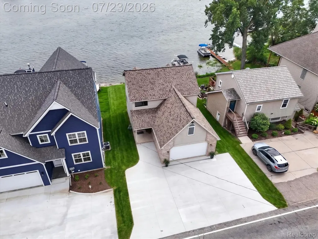 3429 Rolston Road Fenton Charter Township MI 48430