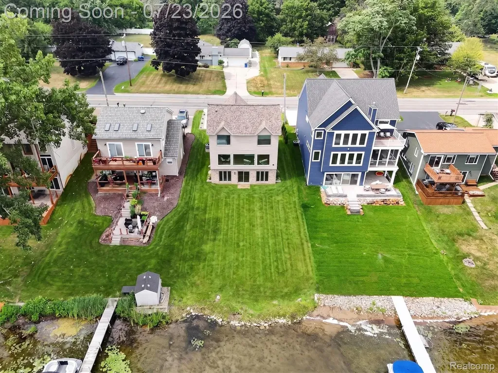 3429 Rolston Road Fenton Charter Township MI 48430