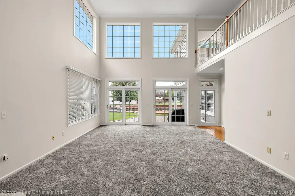 31975 Riverdale Street Harrison Charter Township MI 48045