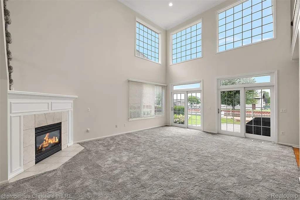 31975 Riverdale Street Harrison Charter Township MI 48045