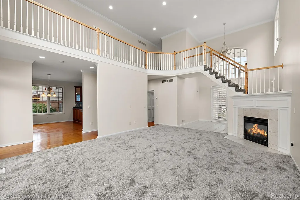 31975 Riverdale Street Harrison Charter Township MI 48045