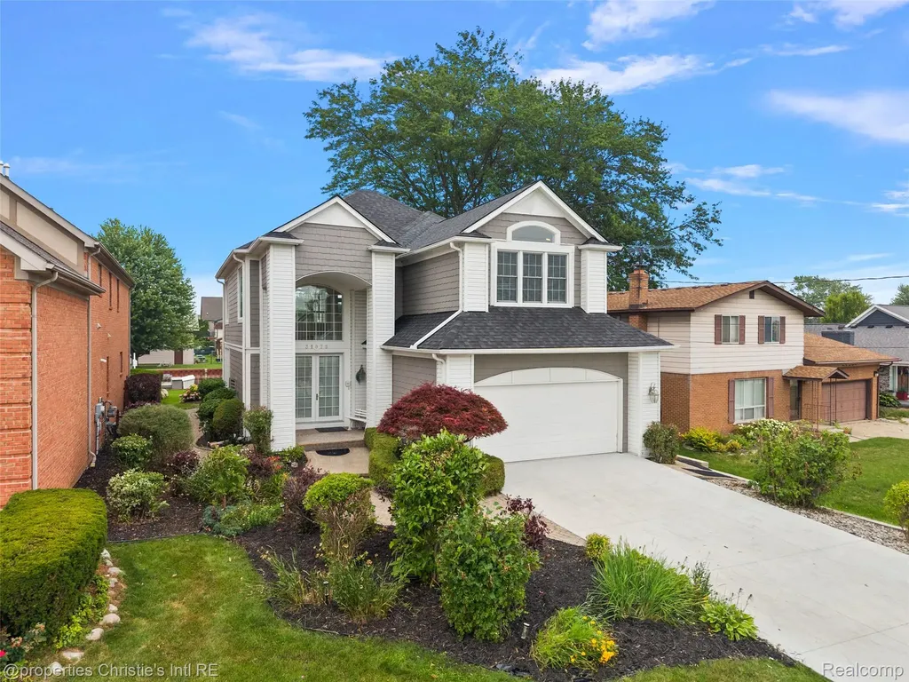 31975 Riverdale Street Harrison Charter Township MI 48045