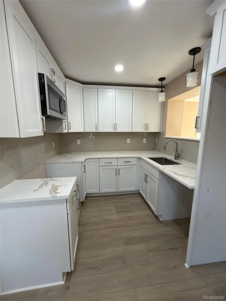 13118 Pembroke Avenue Detroit City MI 48235