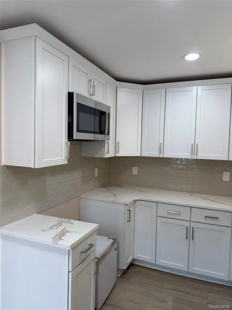 13118 Pembroke Avenue Detroit City MI 48235