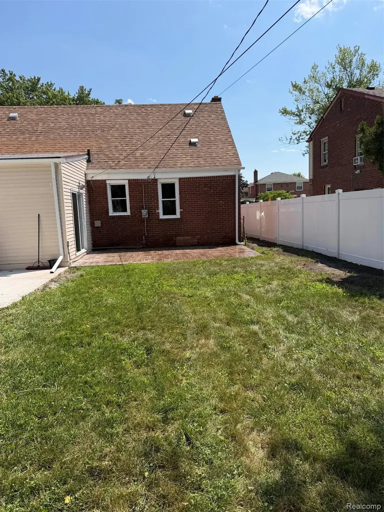 13118 Pembroke Avenue Detroit City MI 48235