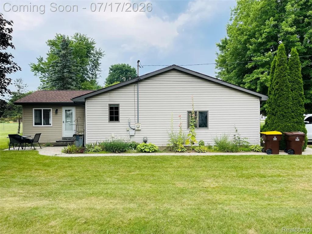 810 E Liberty Street Chesaning Village MI 48616