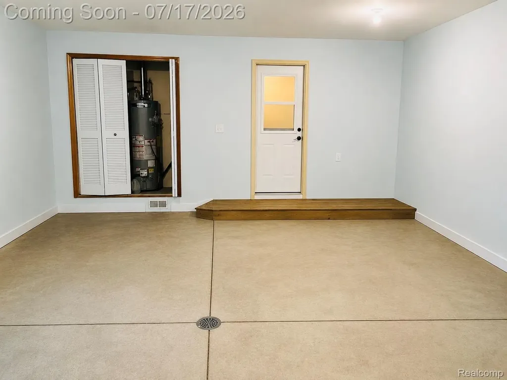 810 E Liberty Street Chesaning Village MI 48616