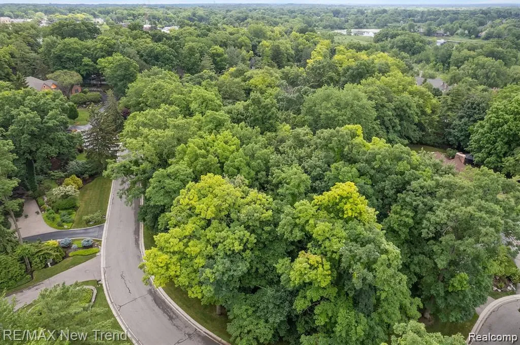 1221 Copperwood Drive Bloomfield Hills City MI 48302