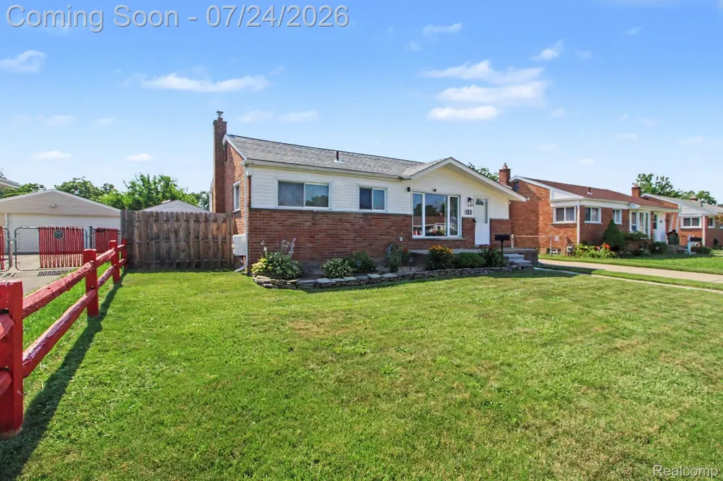 141 Gilman Street Garden City City MI 48135