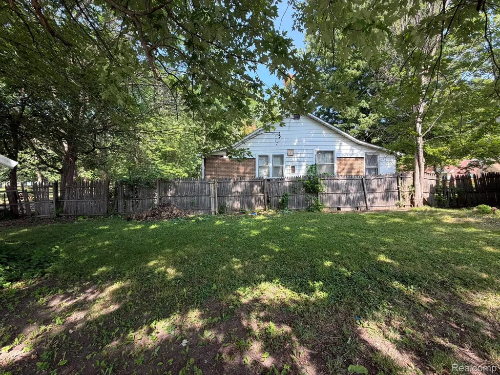 5629 Gateshead Street Detroit City MI 48236