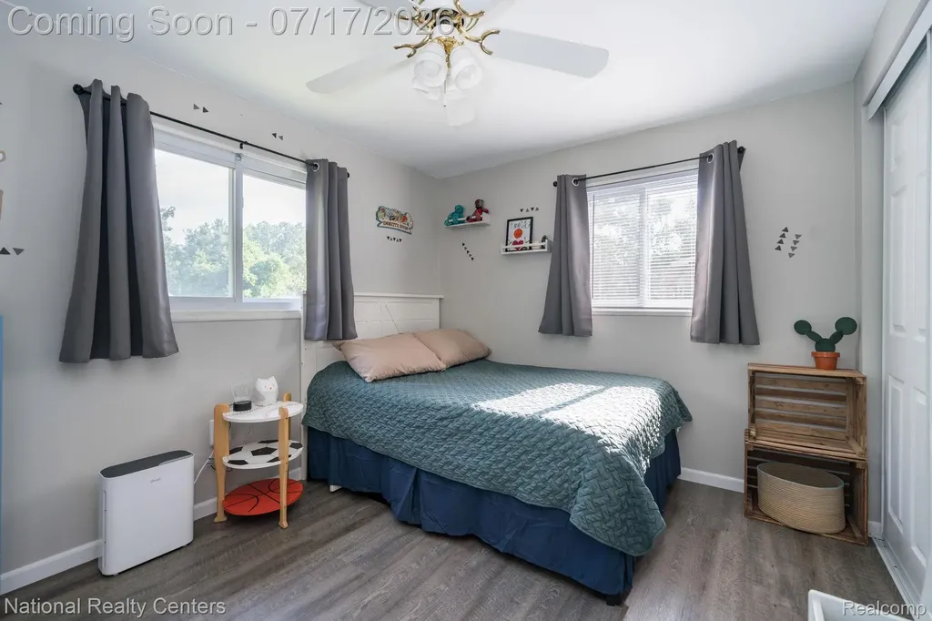234 Arabelle Street Commerce Charter Township MI 48382