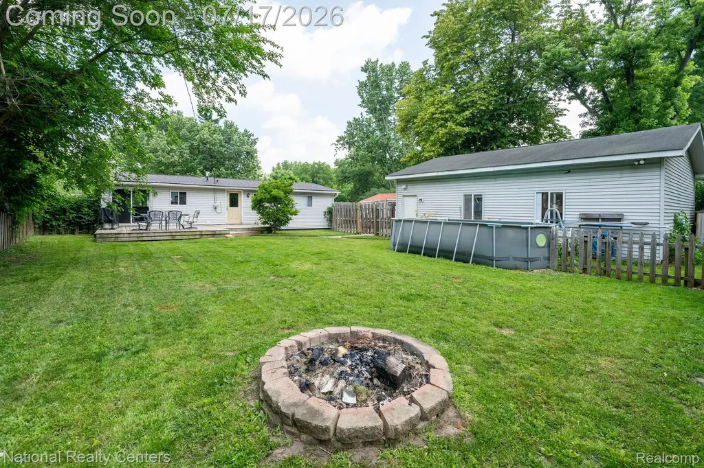 234 Arabelle Street Commerce Charter Township MI 48382