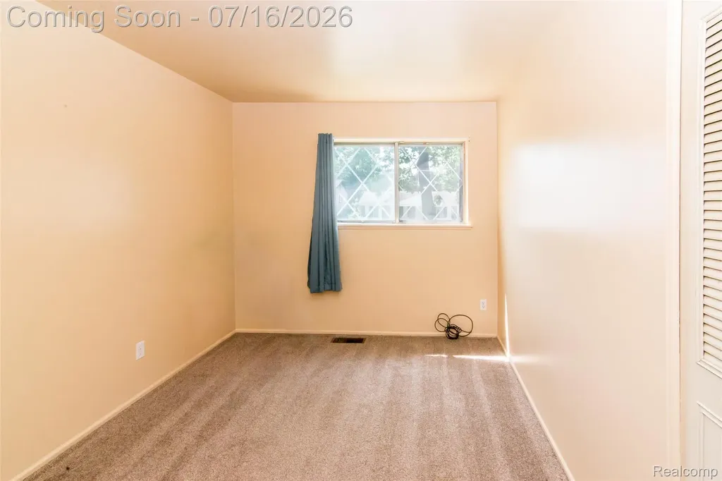 29456 Edward Drive Inkster City MI 48141