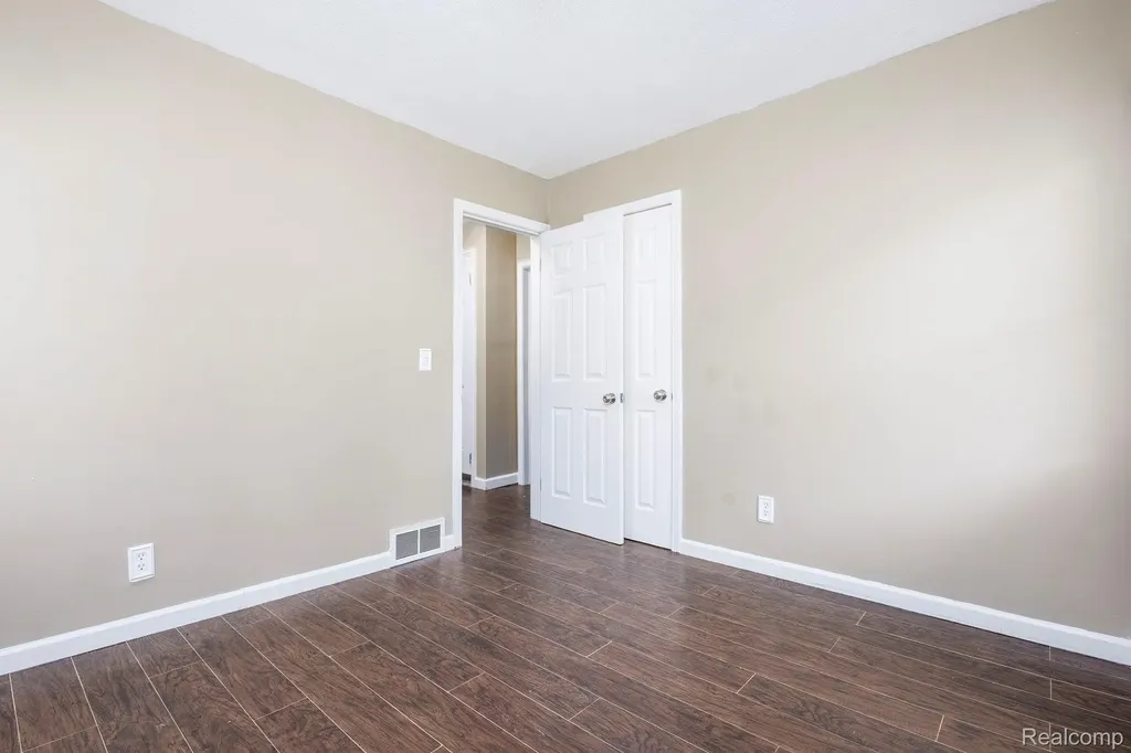 8360 Freda Street Detroit City MI 48204