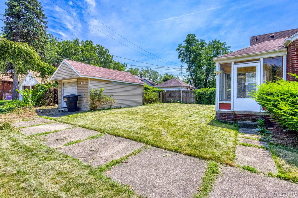 8360 Freda Street Detroit City MI 48204