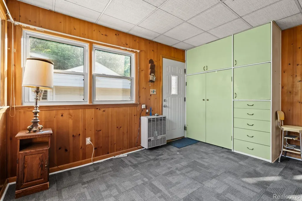 15615 Ryland Redford Charter Township MI 48239