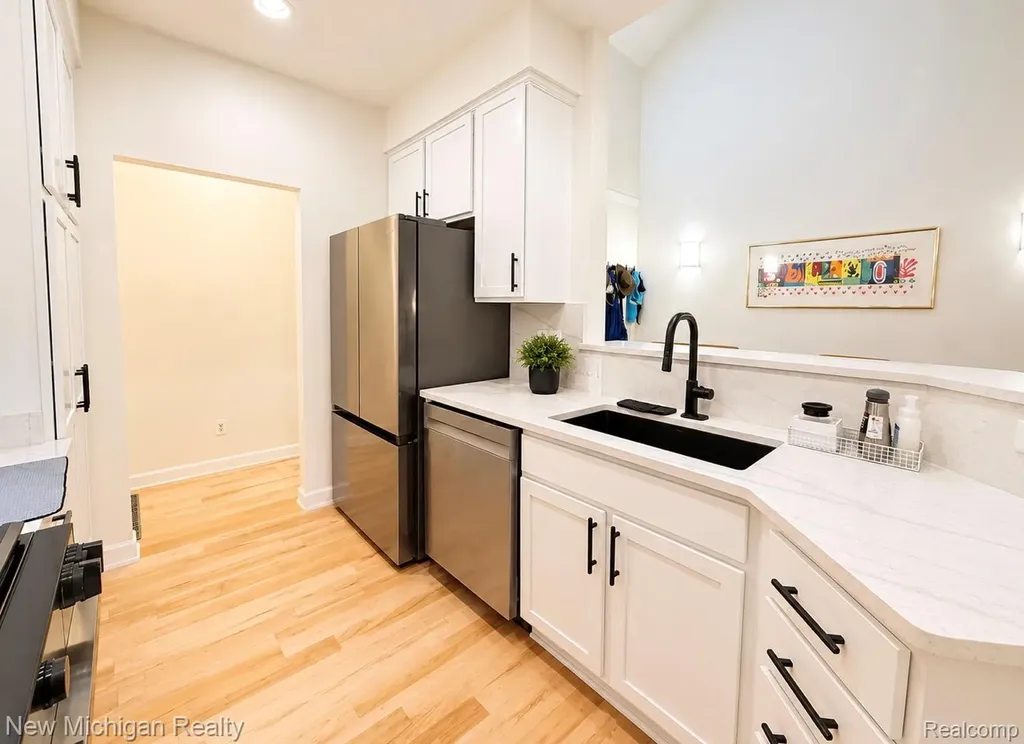 2052 Liberty Heights Ann Arbor City MI 48103