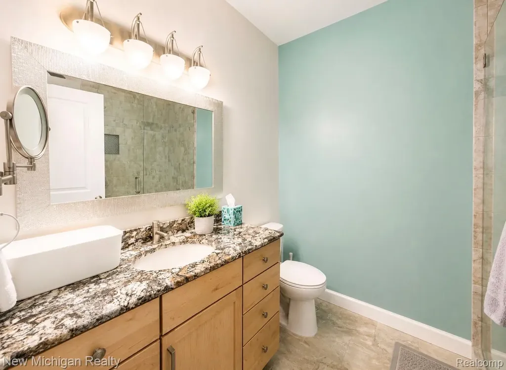 2052 Liberty Heights Ann Arbor City MI 48103