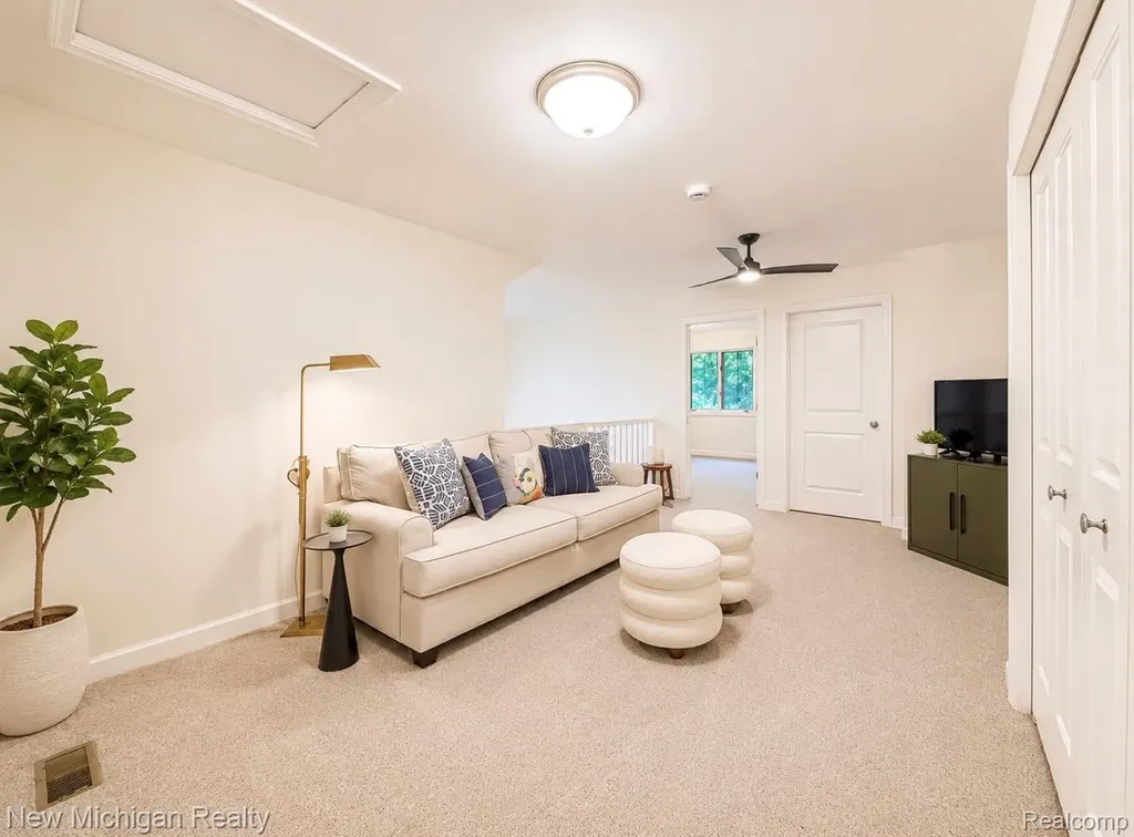 2052 Liberty Heights Ann Arbor City MI 48103