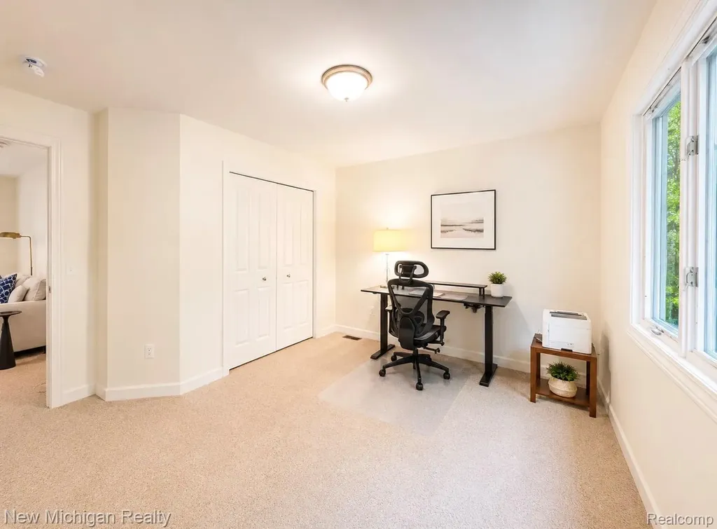2052 Liberty Heights Ann Arbor City MI 48103