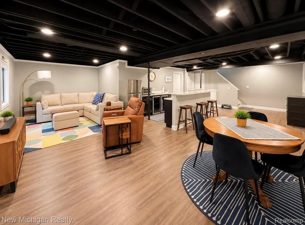 2052 Liberty Heights Ann Arbor City MI 48103