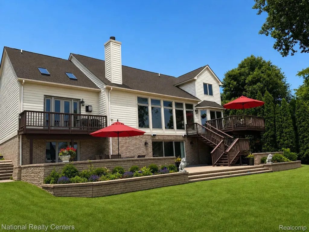 3380 E Benstein Road W Commerce Charter Township MI 48382