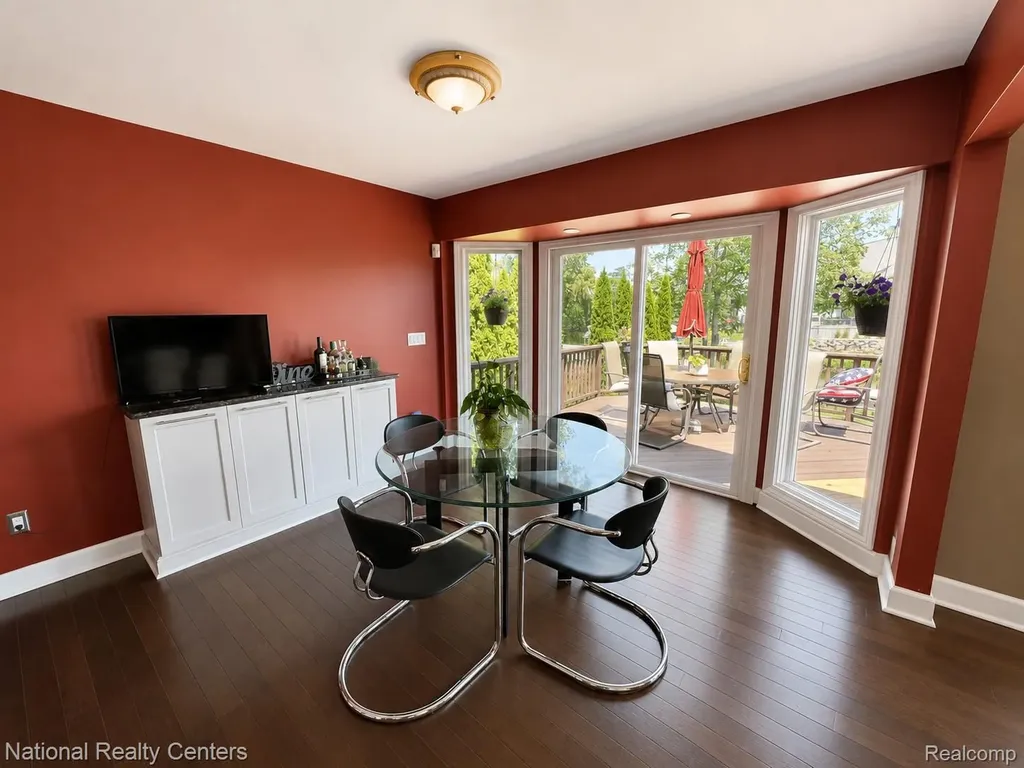 3380 E Benstein Road W Commerce Charter Township MI 48382