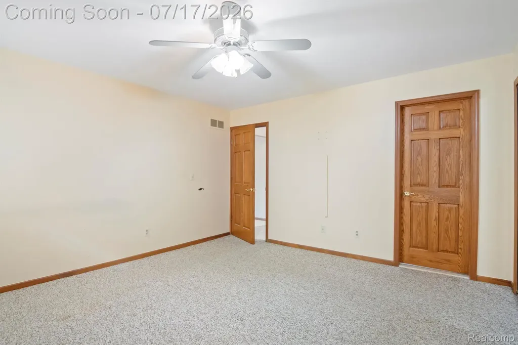 35745 Drake Drive Sterling Heights City MI 48310