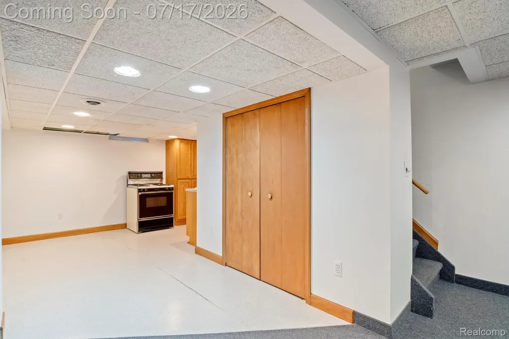 35745 Drake Drive Sterling Heights City MI 48310