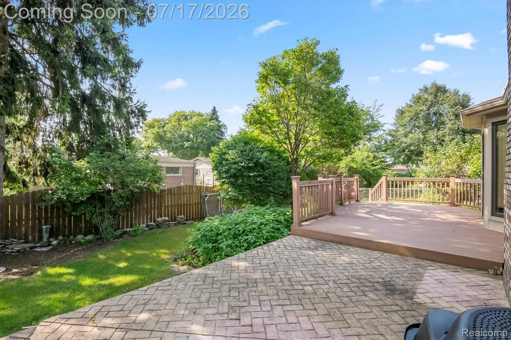35745 Drake Drive Sterling Heights City MI 48310