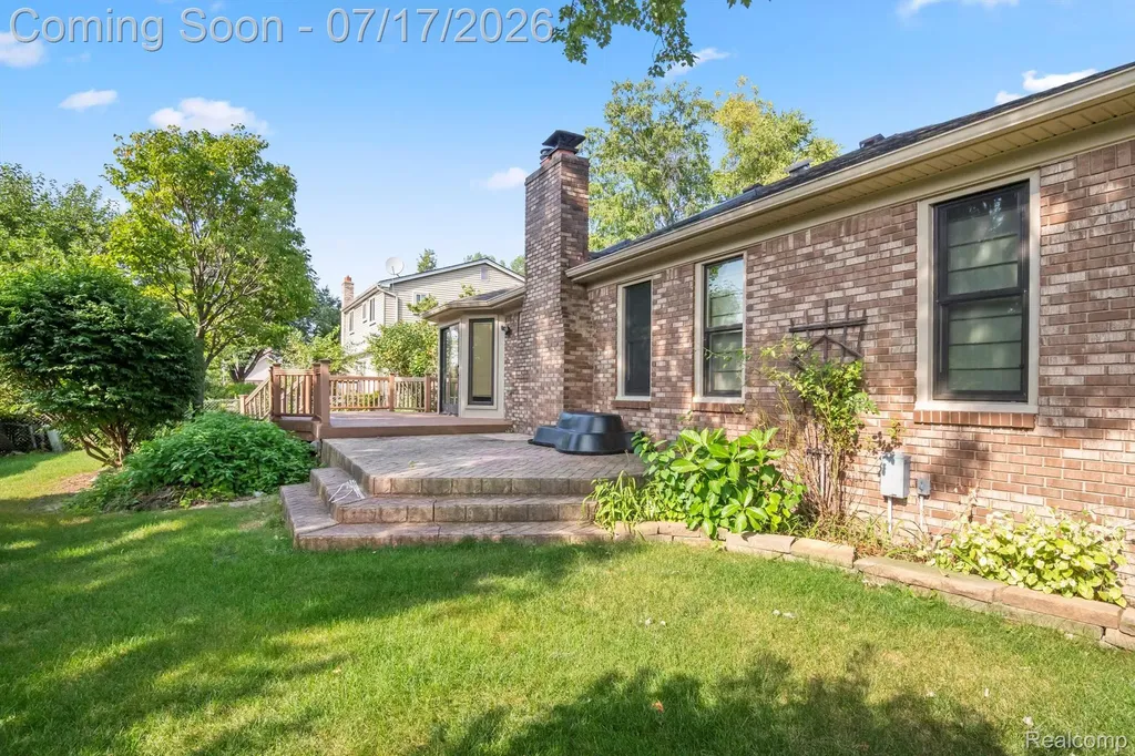 35745 Drake Drive Sterling Heights City MI 48310