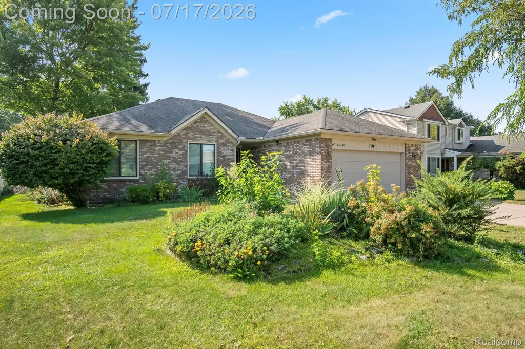 35745 Drake Drive Sterling Heights City MI 48310