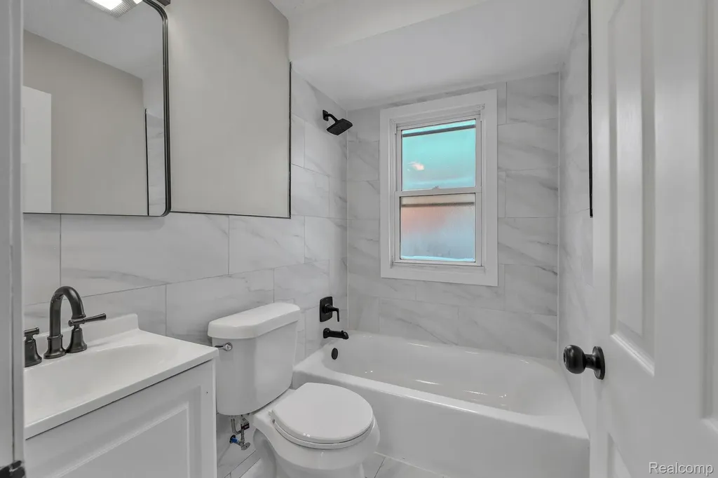 17205 Anne Avenue Allen Park City MI 48101