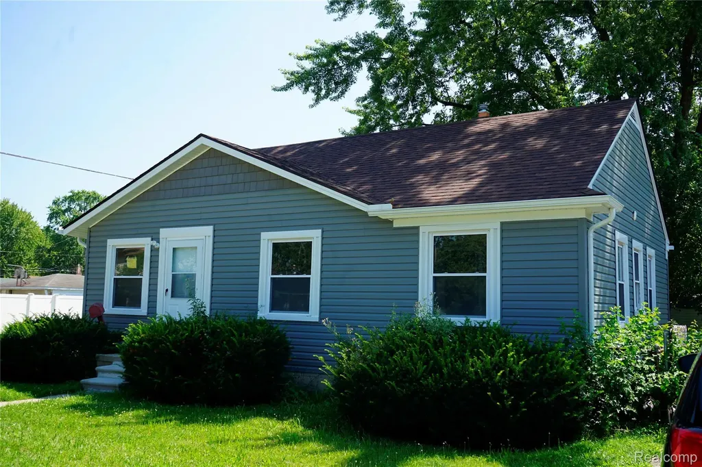 17205 Anne Avenue Allen Park City MI 48101