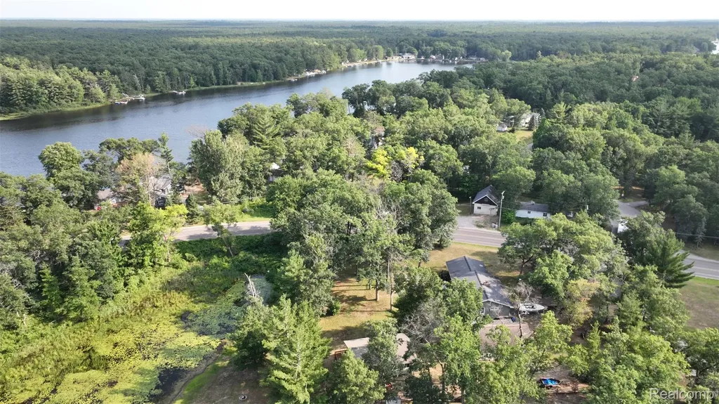 3622 Little Island Drive Grant Township MI 48748