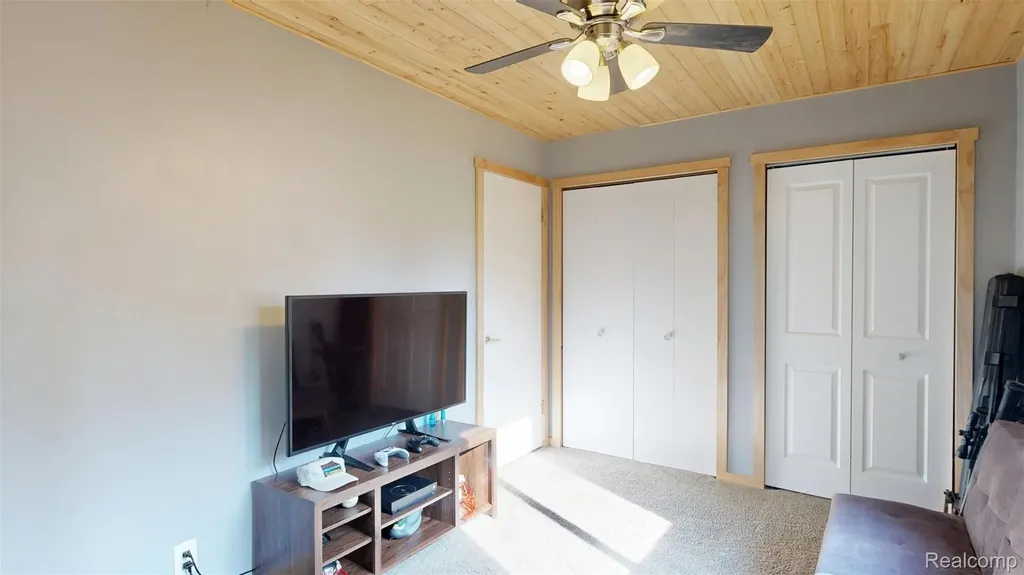 3622 Little Island Drive Grant Township MI 48748