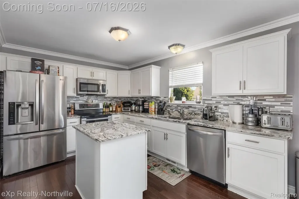 7225 Castell Boulevard Van Buren Charter Township MI 48111