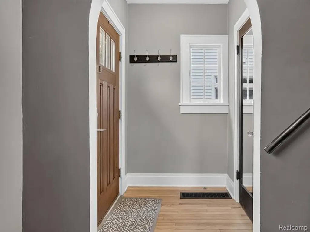 200 W Hoover Avenue Ann Arbor City MI 48103