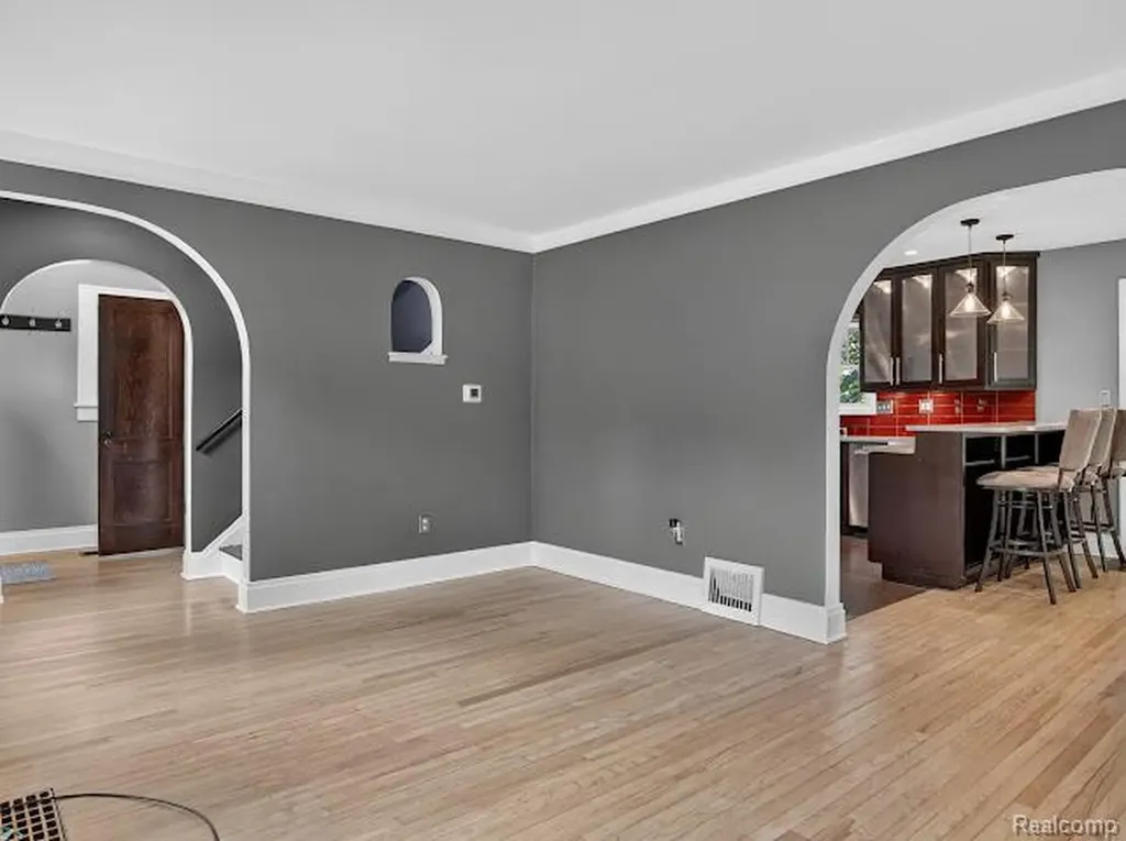 200 W Hoover Avenue Ann Arbor City MI 48103