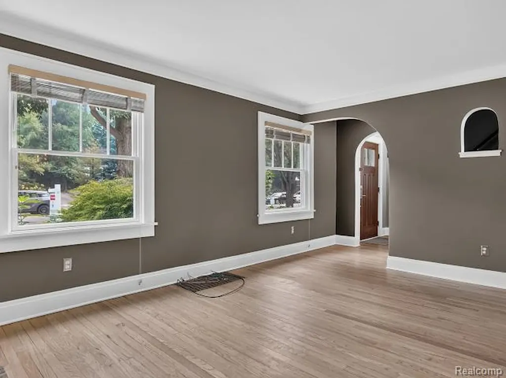 200 W Hoover Avenue Ann Arbor City MI 48103