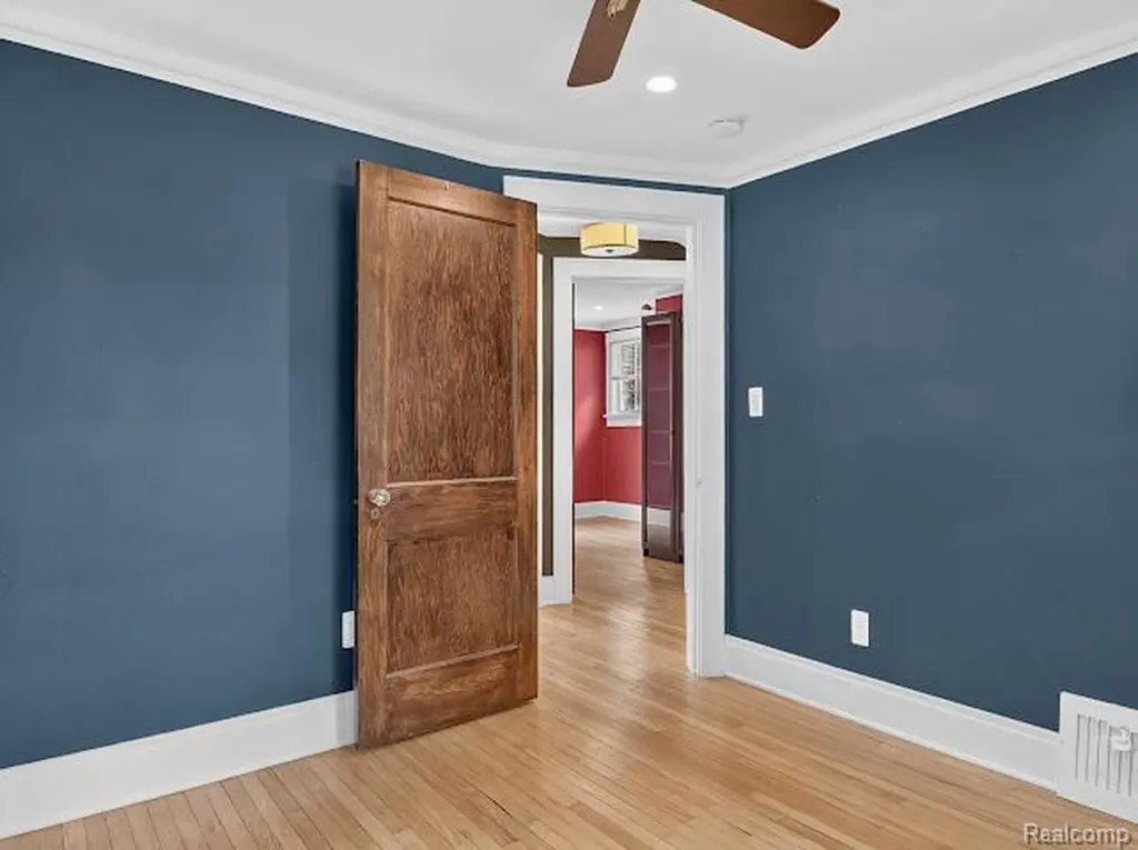 200 W Hoover Avenue Ann Arbor City MI 48103